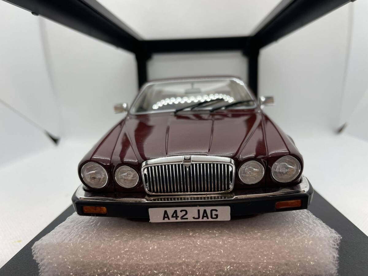 Amazon | Cult 1/18 1979 ジャガー Jaguar XJ SIII 1983 Red metallic