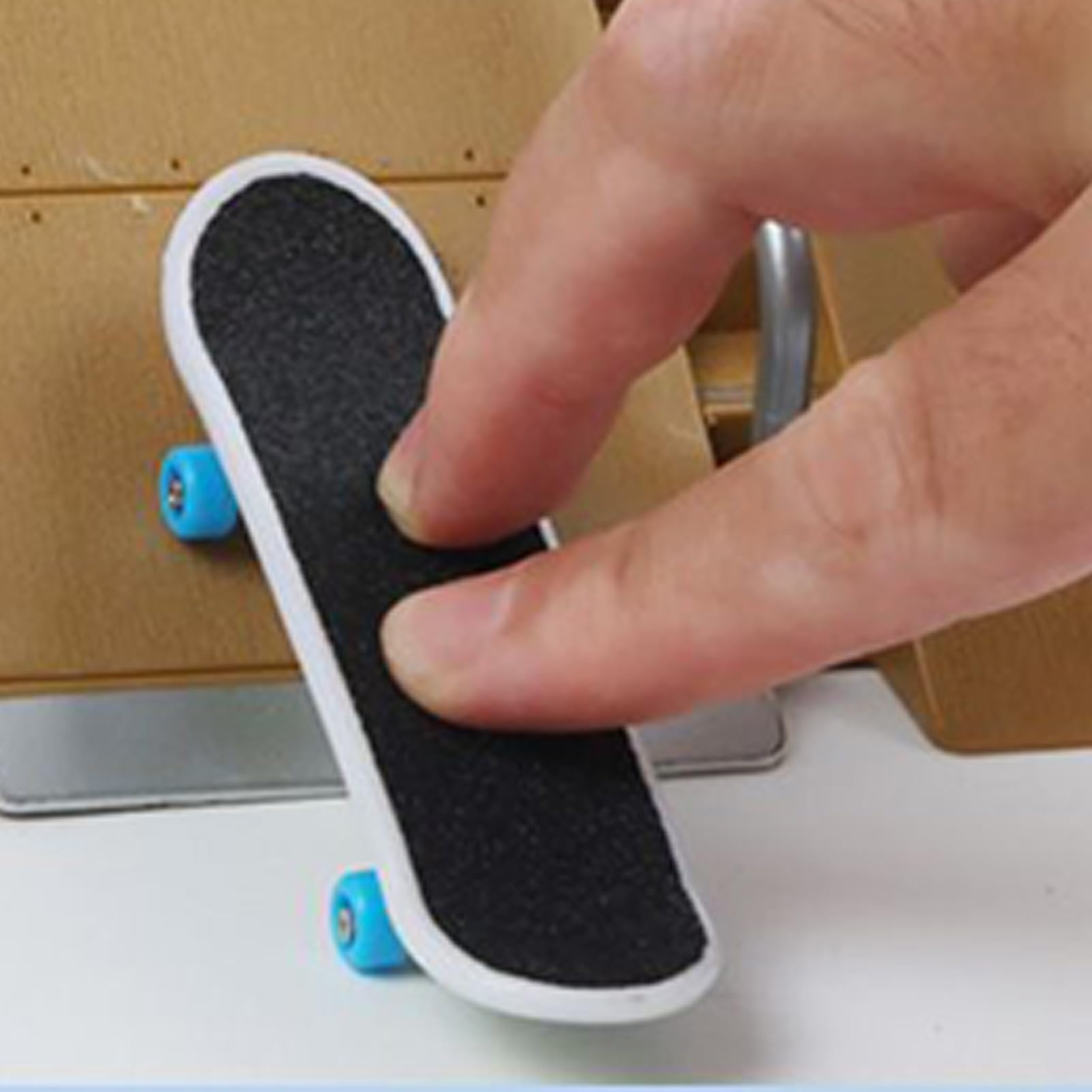 Générique Finger Board, Fingerboards Toy Set | Realistic Mini Skateboards, for Games Room, School, Party, Indoor and Outdoor