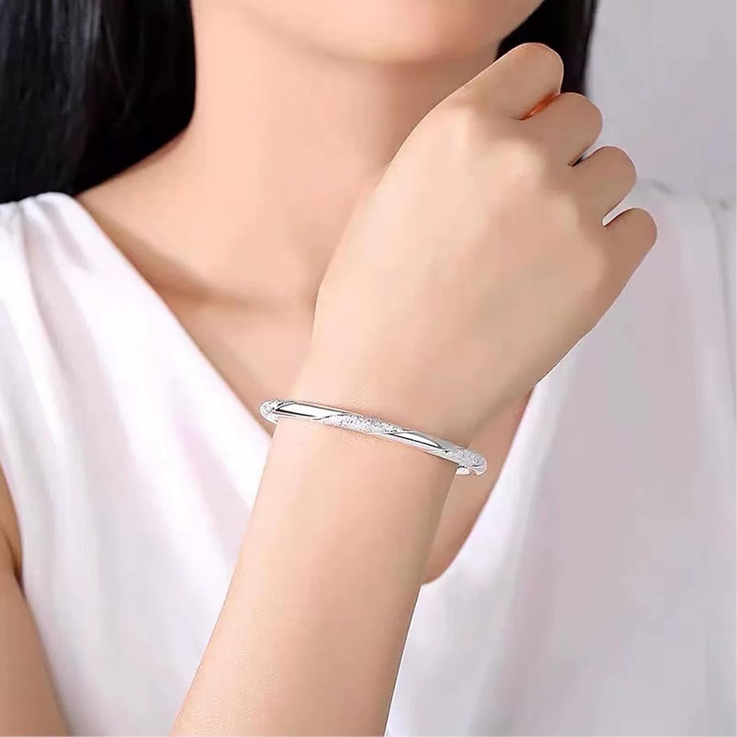 Kim Carrey S925 Silver Bangle Bracelet for Women, Elegant Women‘s Sterling Silver Bracelet Bangle Adjustable 6.4-7.8 inches Small Size (Entwined love)