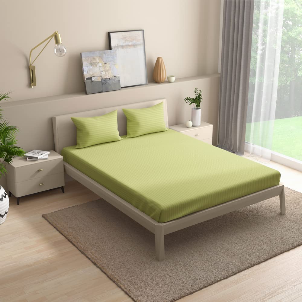 Wakefit Cotton Fitted Bedsheet | 215 TC Elastic Fitted Sheet, Queen Bed Bedsheet Checkered With 2 Pillow Covers | Endive - 78X60 Inches, 200 TC,Assorted