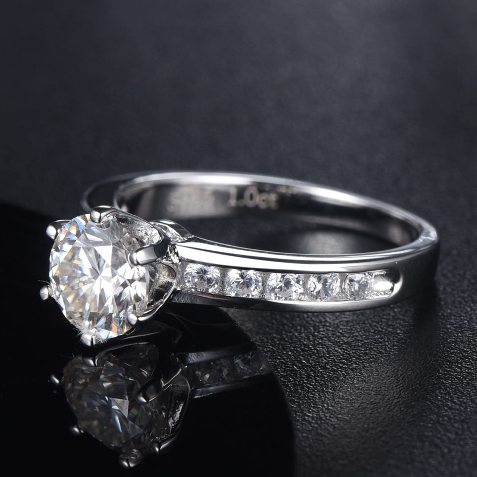 WXKAGF Eheringe für Damen, stapelbare Silberringe für Damen, Solitär-Design mit 6 Zinken und weißem, rundem, brillantem Moissanit-Sterlingsilber
