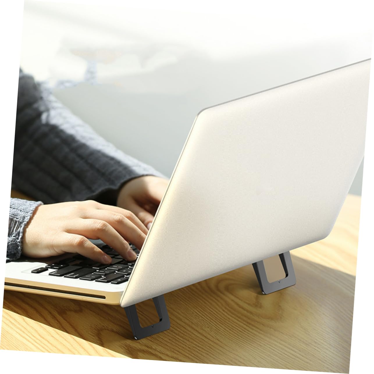 BESTonZON 20pezzi Pieghevole Per Laptop Mini Per Notebook Portatile Design Ventilato Per Scrivania