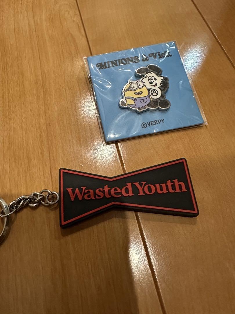 Verdy wasted youth キーホルダー Amazon.co.jp: verdy キーホルダー バッジ バンダナ セット
