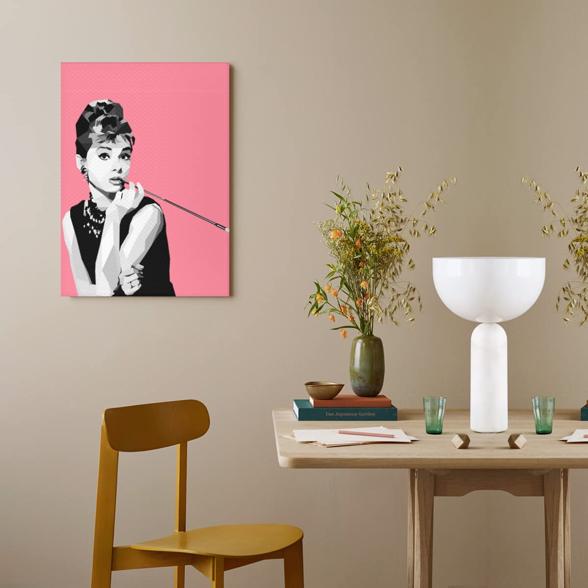 Amazon.co.jp: アートパネル オードリー・ヘップバーン ピンク
