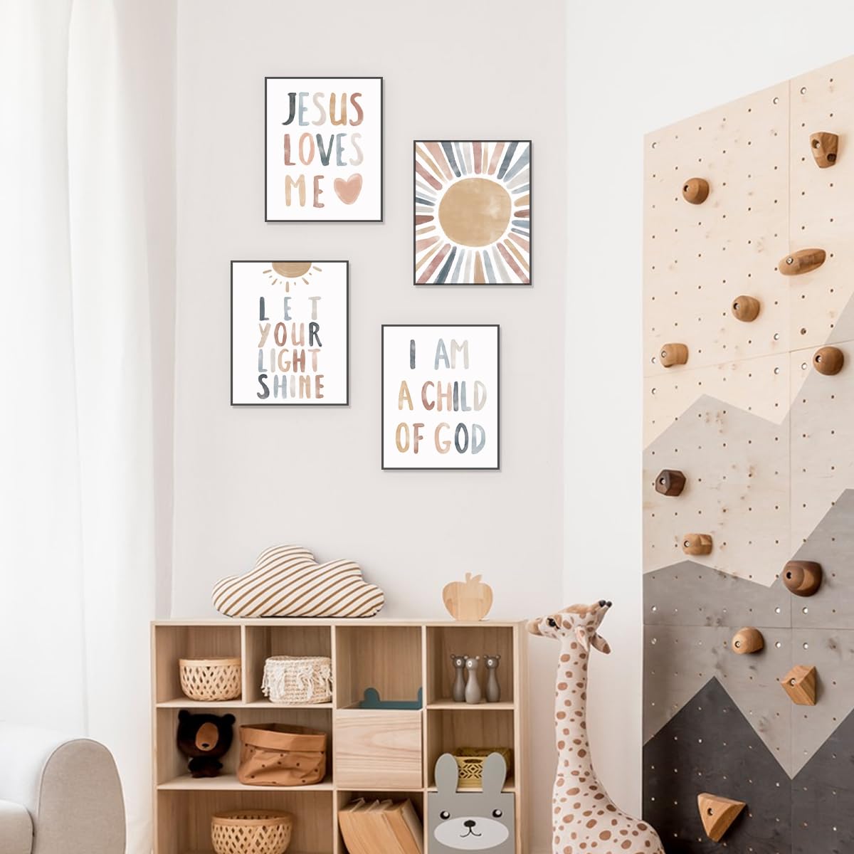 PLKMN 'Jesus Loves Me' wydruki ścienne, dziecko Boże, inspirujące wersety biblijne boho słońce dekoracja do pokoju dziecięcego pokoju dziecięcego, prezenty dla dzieci, 25 x 20 cm, zestaw 4 szt.,