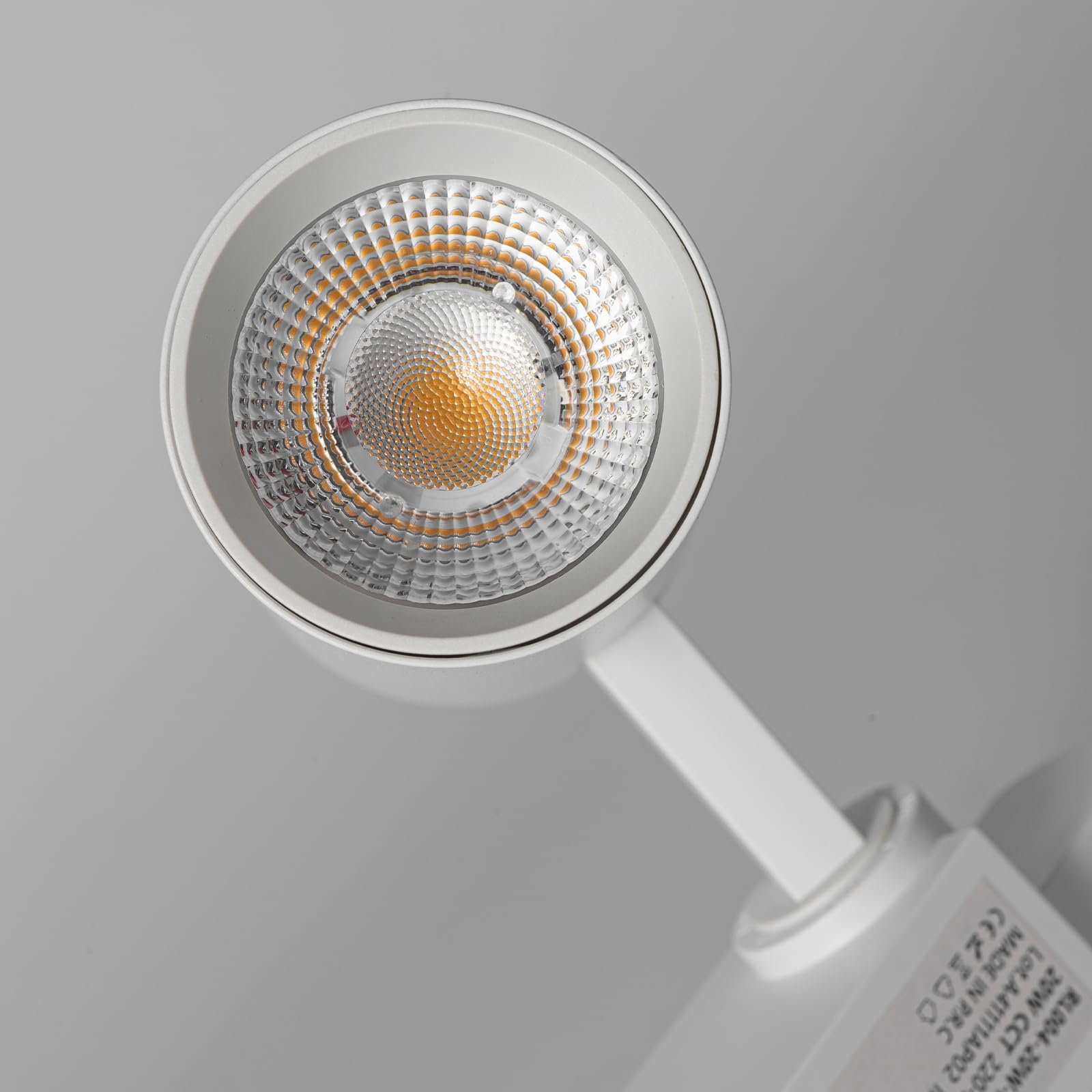 Alpinaluz Foco LED para Carril Monofásico 20W 2000lm CCT Seleccionable 2700K-4000K-6000K Orientable Blanco Mate con Ángulo de Apertura de 40° para Iluminación Comercial y Residencial
