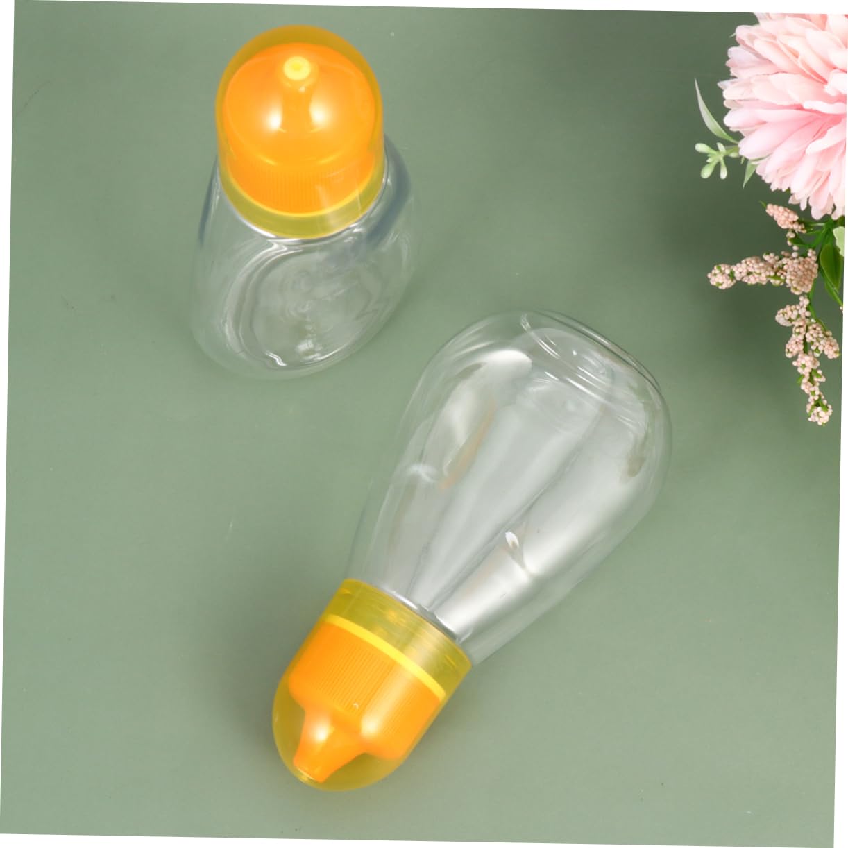 PRETYZOOM Honey Storage Bottles 4 Pack Honey Bear Jars Bulk Reusable Compact for Home Restaurant Hotel Travel