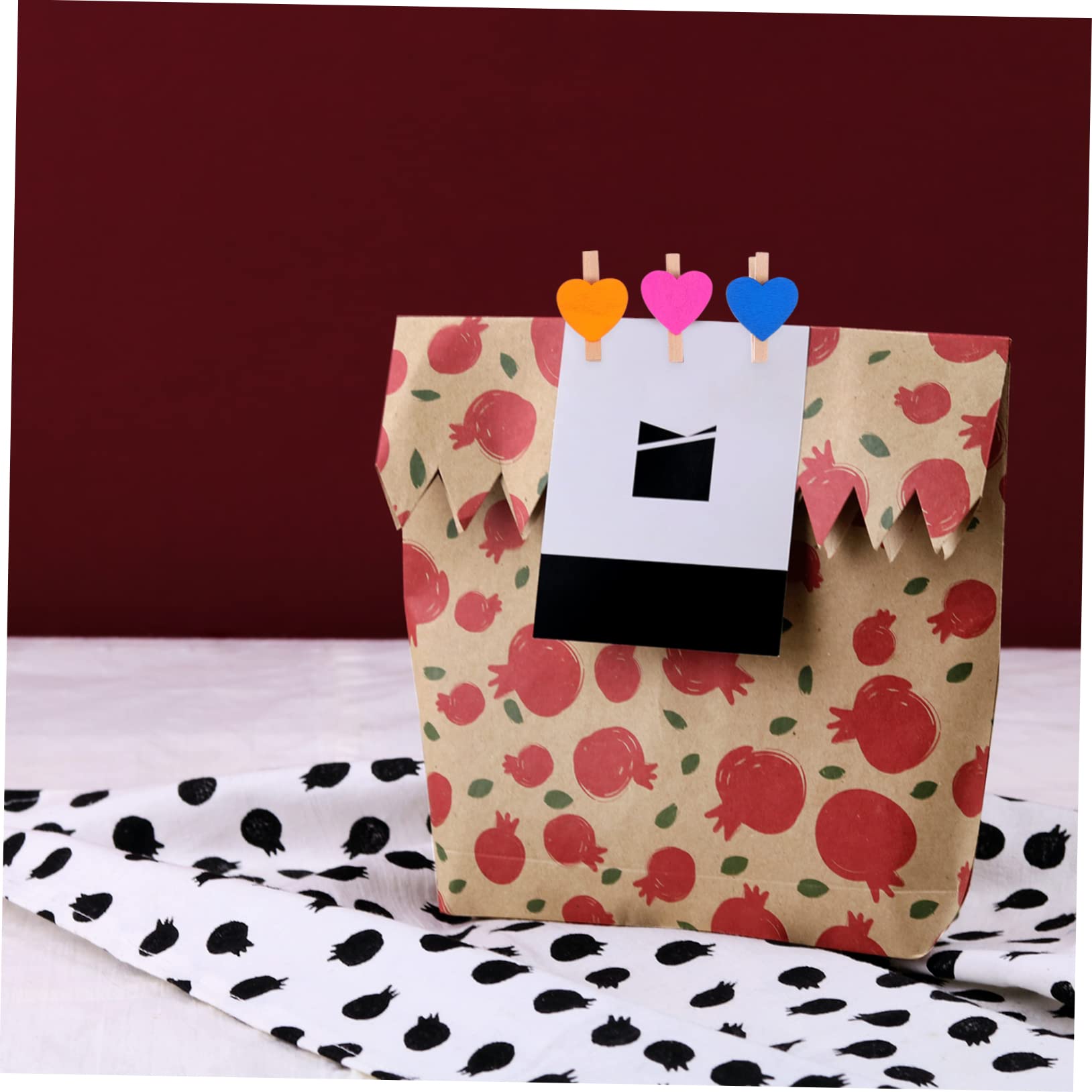 Yardenfun 100 Pcs Mini Heart Wooden Clips Photo Display Clamps for Crafts Pictures and Snacks Lightweight Convenient Clothespins for Home Decoration Random Colors Random Color