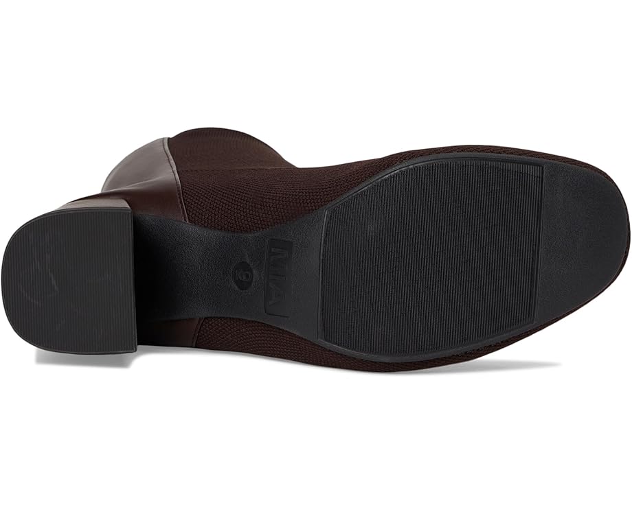 MIA Bronwen - Bottom View