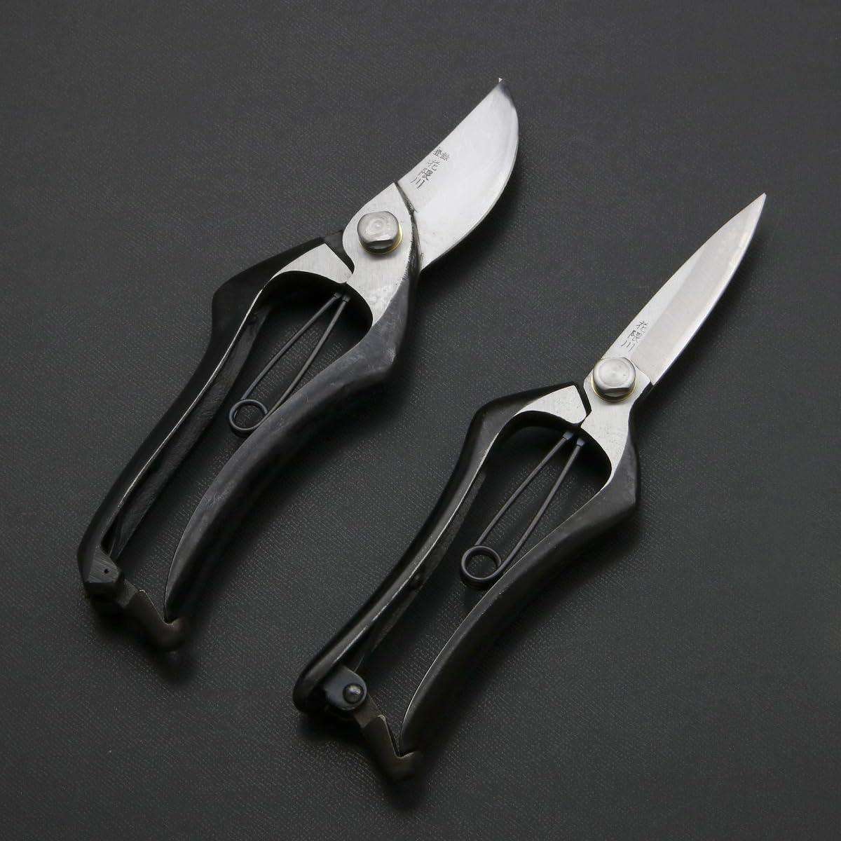 "HANAKUMAGAWA" Pruning Shears Type A 200mm(7.9") & Bud-cutting Shears 200mm(7.9") in Gift Paper Box, Japan