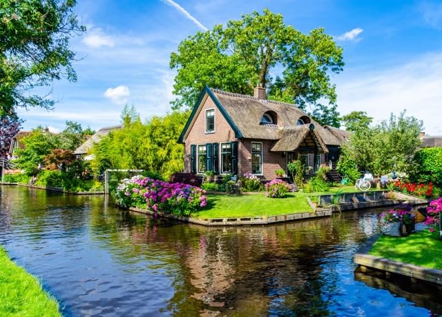 1000pcs Netherland Village Giethoorn Jigsaw Puzzle, Beautiful Europe Tourist Spot Earthly Paradise Village Jigsaw Puzzle Home Decor Gift Party Toy for Adults and Ages 14+