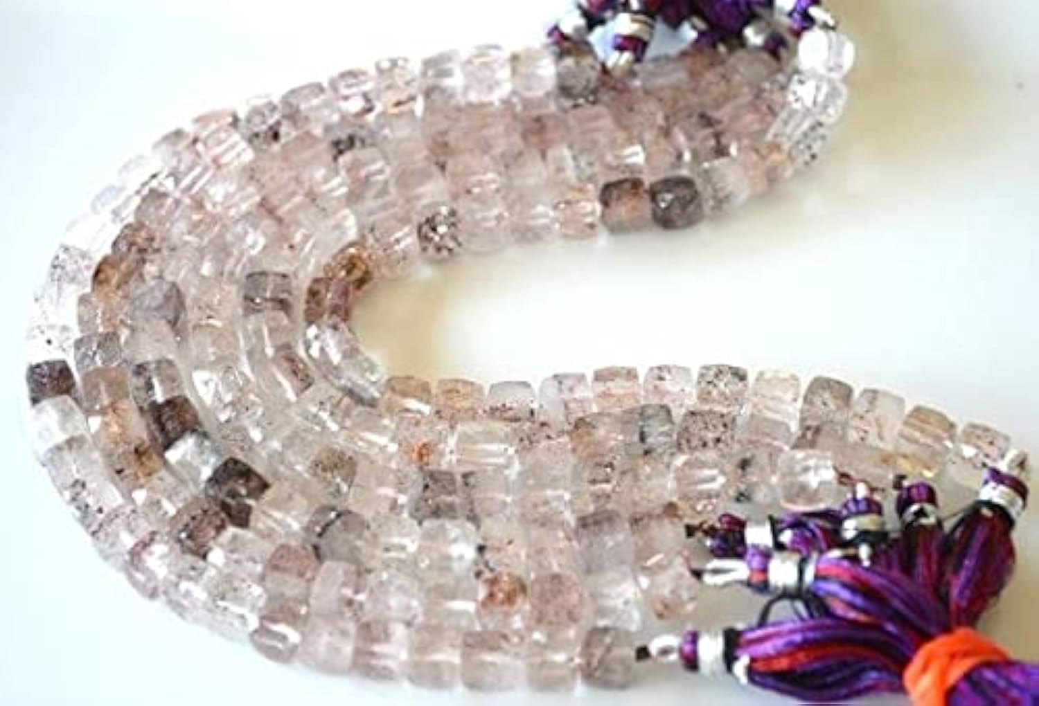 Péridot naturel cube facetté 3D 6-8mm | Créez des bijoux uniques sans imperfections