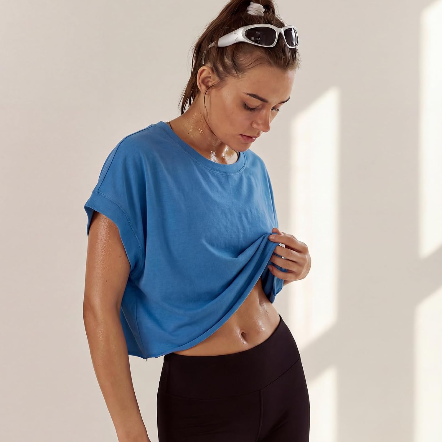 Women Open Back Workout Crop Tops Short Sleeve Athletic Backless T Shirts Loose Fit Running Gym Yoga Tees
