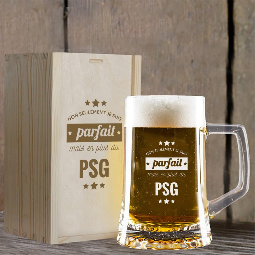 Chope à bière pour supporters de football Je ne suis pas seulement parfait... personnalisée dans une boîte en bois
