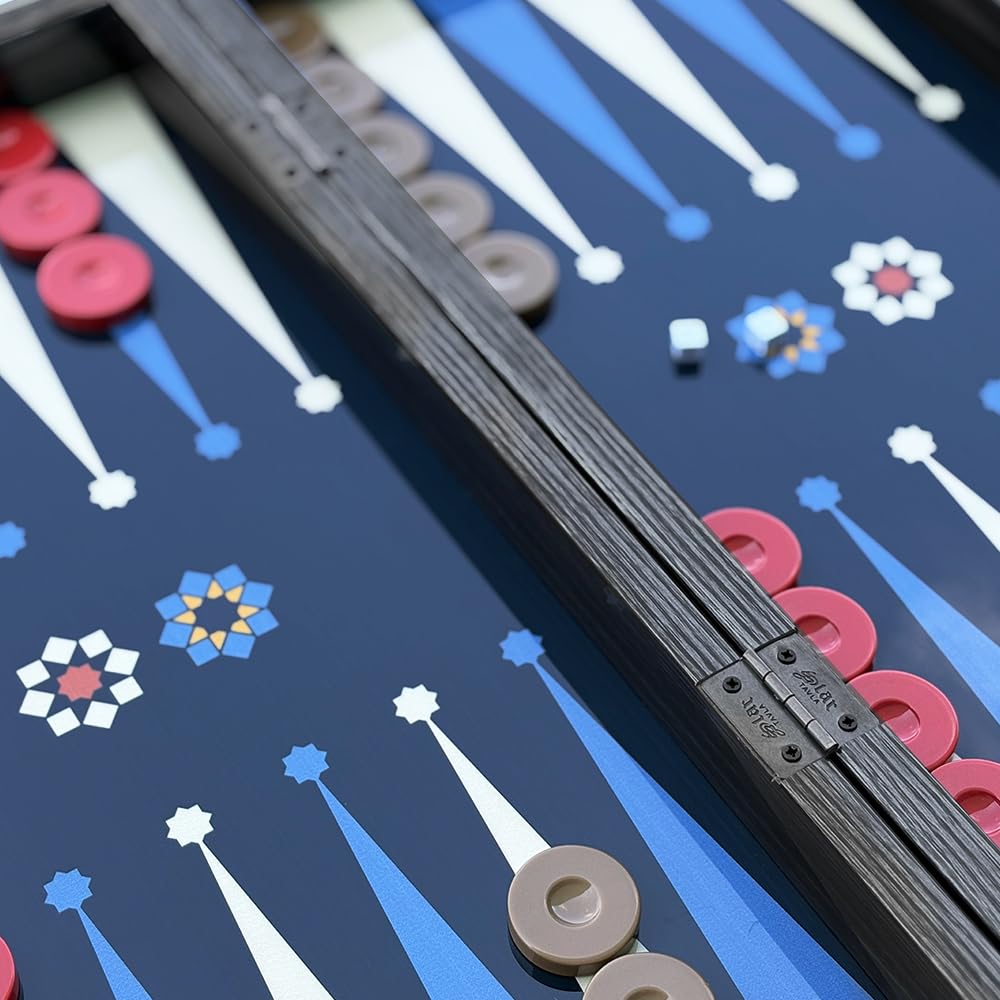 Biggdesign Star Backgammon Set aus MDF, mit Magnetverschluss & Spielsteinen | 16 mm MDF-Korpus, Magnetverschluss, doppellagiger Klarlack, Coex-Cellophan-Spielfläche, Würfel & Spielsteine, Made in Türkiye