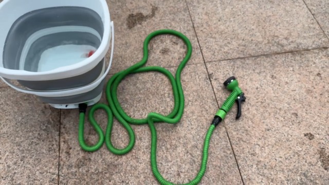 Amazon | SUDOO 高圧洗浄機 コードレス バケツ式 充電式 折りたたみ式