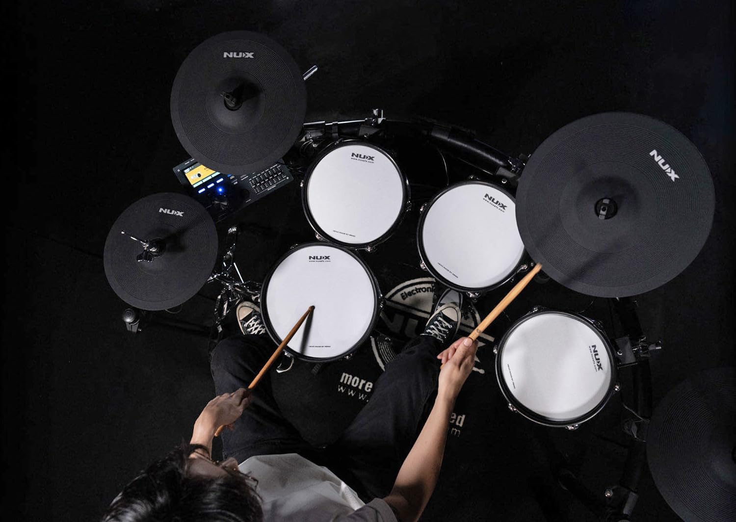 Nux DM-8 E-Dum elektronisches Schlagzeug Drumset + keepdrum Zubehör-Set