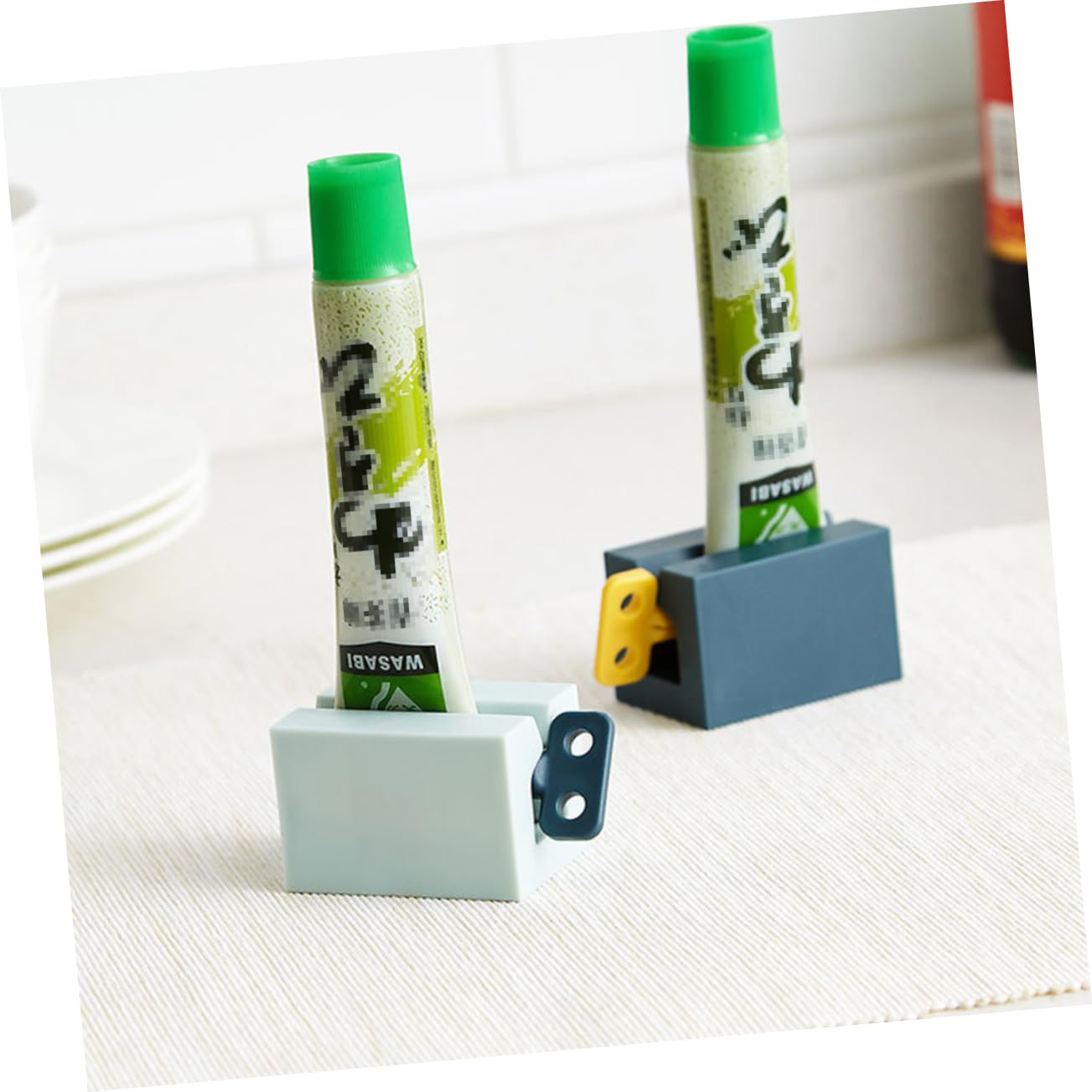 BUTIFULSIC 4 Pcs Tube Squeezer Dispenser Color Dye Tube Squeezer Toothpaste Squeezer Toothpaste Holder Toothpastes Toothpaste Tube Squeezer Toothpaste Roller Extruder Toothpaste Tube Saver