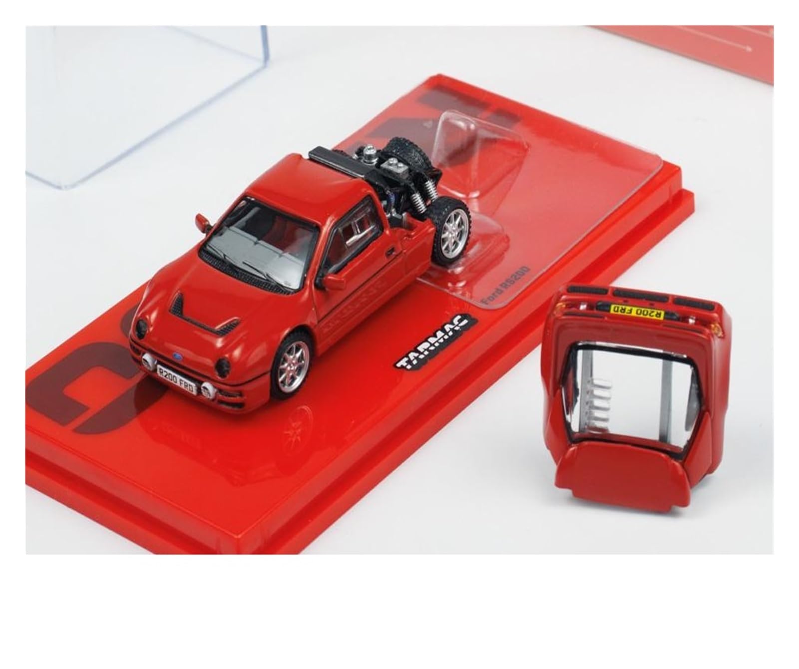 Metallo Scala Replica Modello In Miniatura Da Collezione Per Veicolo In Lega Rossa Ford RS200 Scala 1 64 Regalo Per Giovani Hobby Veicoli Giochi Set