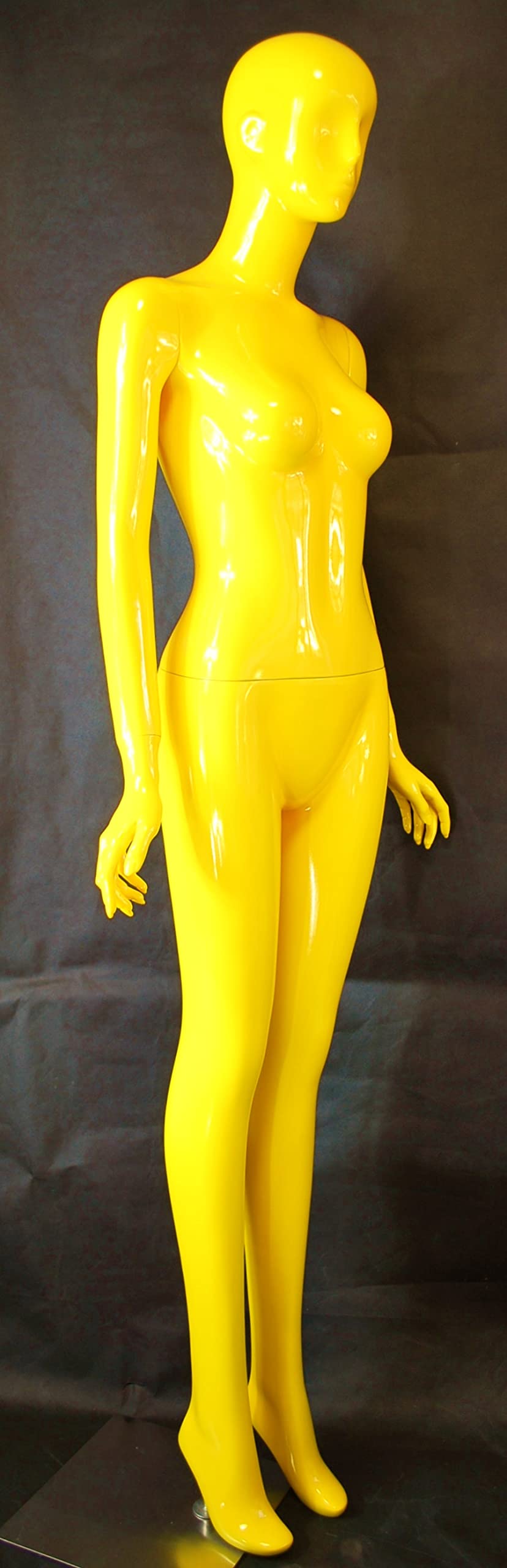 【高身長200cmくらい】全身マネキン（女性型）｜色：ゴールド（＝金色） Amazon | マネキン女性全身リアルボディ MD-X2Y（黄色光沢） | 人形