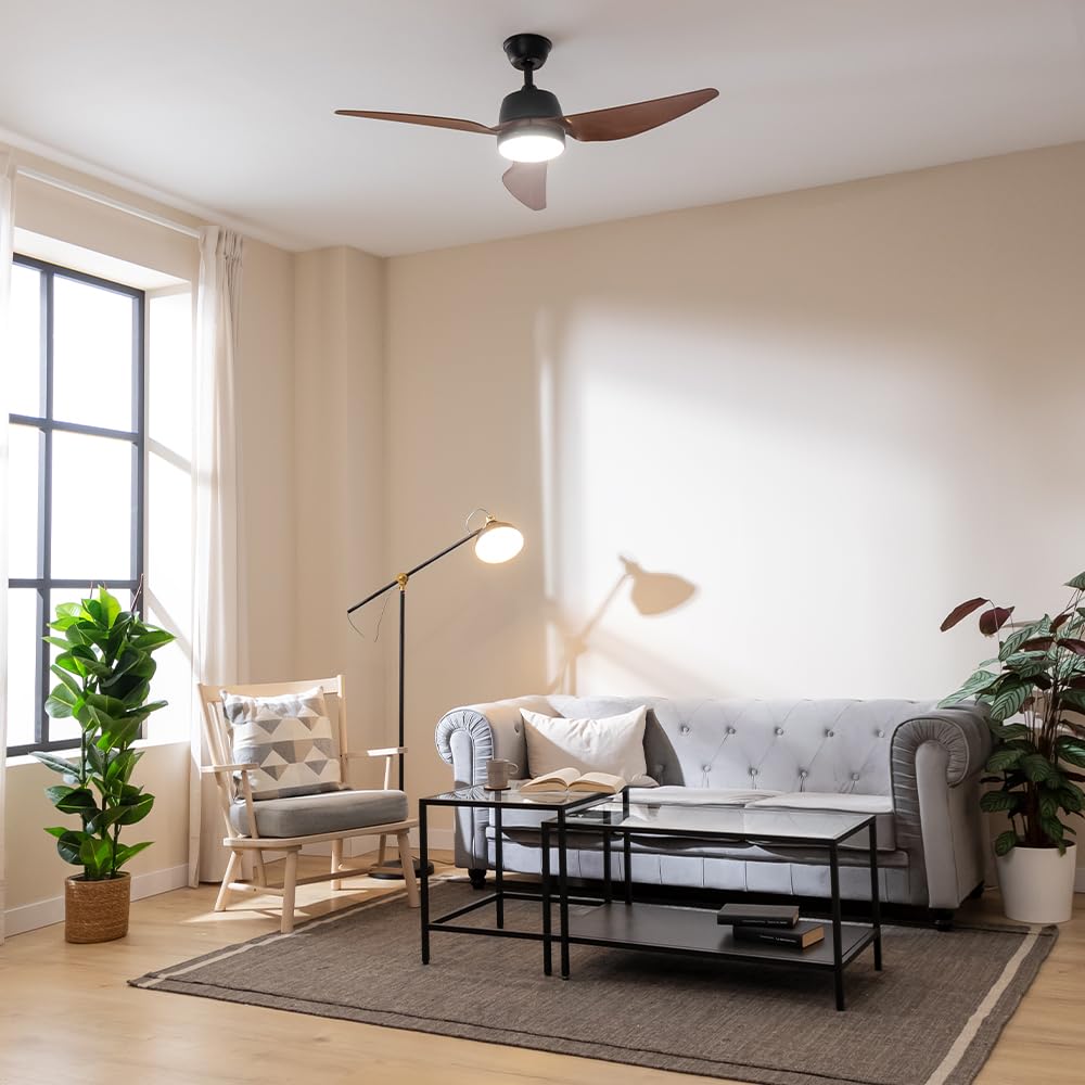 Cecotec Ventilatore da Soffitto con Luce EnergySilence Aero 5250 BlackWood. 62 W, Diametro 121 cm, Lampada LED 18 W, Telecomando, 3 Velocità, Timer Fino a 8 Ore, 3 Pale, Estate/Inverno