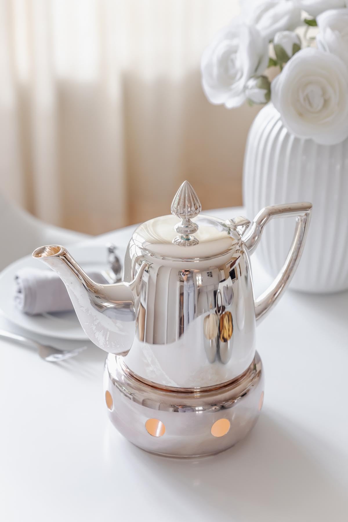 EDZARD Teekanne Cimba (für 850 ml) schwerversilbert - Kanne für Tee, Kaffeekanne, Höhe 16 cm, Breite 11 cm, Länge 23 cm, 0.85 Liter