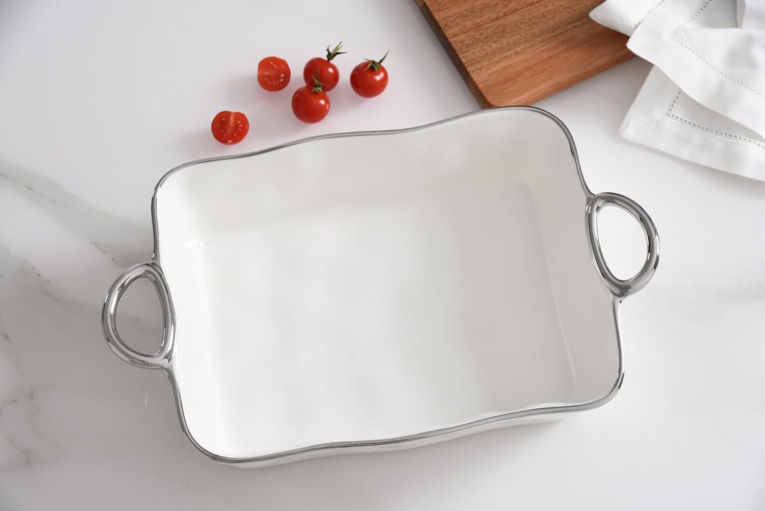 Pampa Bay Handle with Style, 11" x 9" Rectangular Baking Dish, 14.75" x 9" x 3"