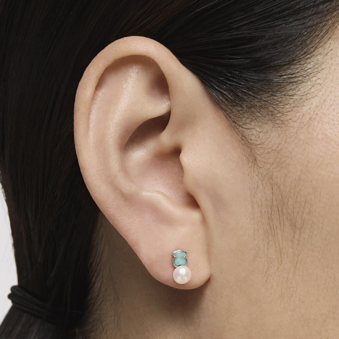 TOUS Pendientes de Plata de Primera Ley para Mujer con Cierre a Presión y Motivo de 1.05cm en Amazonita y Perla, Versátil y Combinable, Colección Mini Color