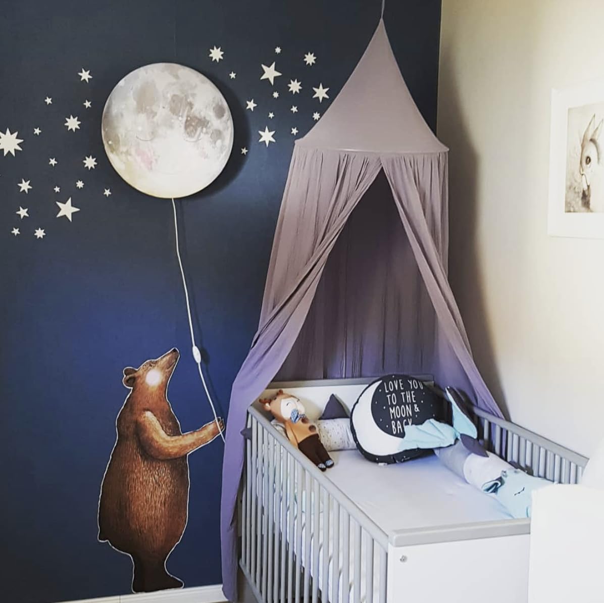 Lampa ścienna ze śpiącym księżycem, Ø 45 cm, do pokoju dziecięcego