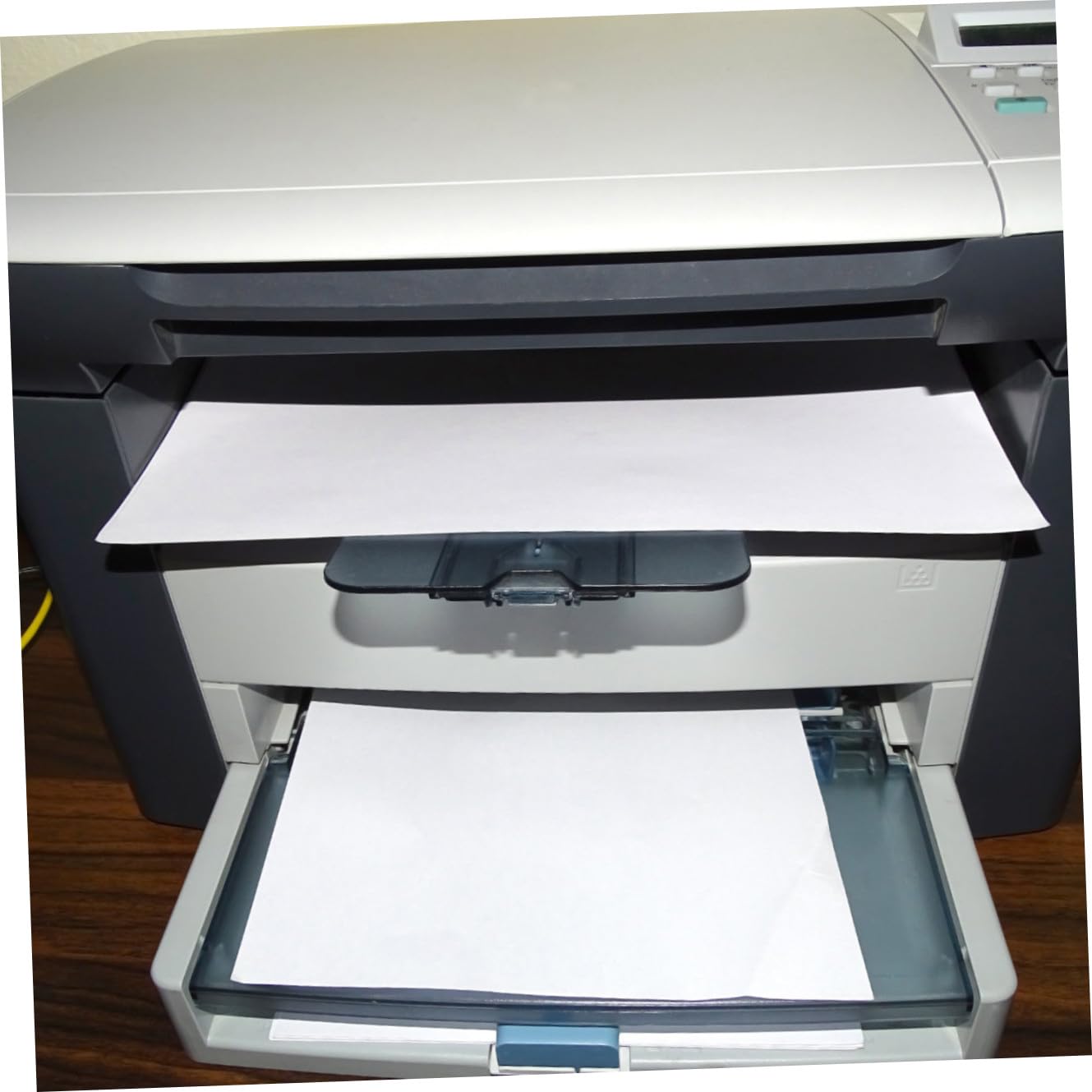 UKCOCO 500 Blatt Druckerpapier Doppelseitig Bedruckbar Weiß Vielseitiges Kopier und Zeichenpapier für Schule Büro und DIY Bastelprojekte Glatte Oberfläche Hohe Druckqualität