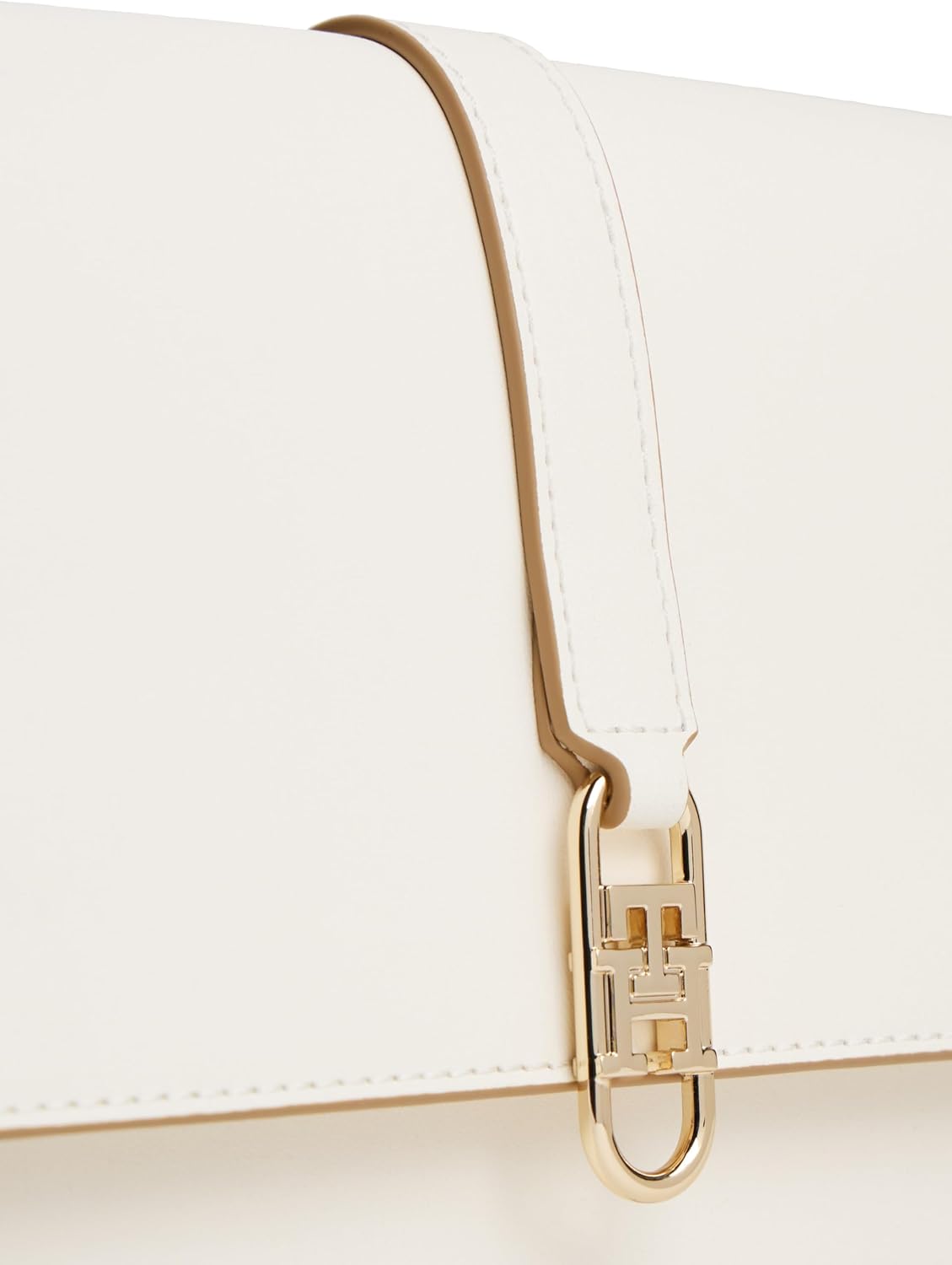 Tommy Hilfiger Womens Libre Flap Crossbody