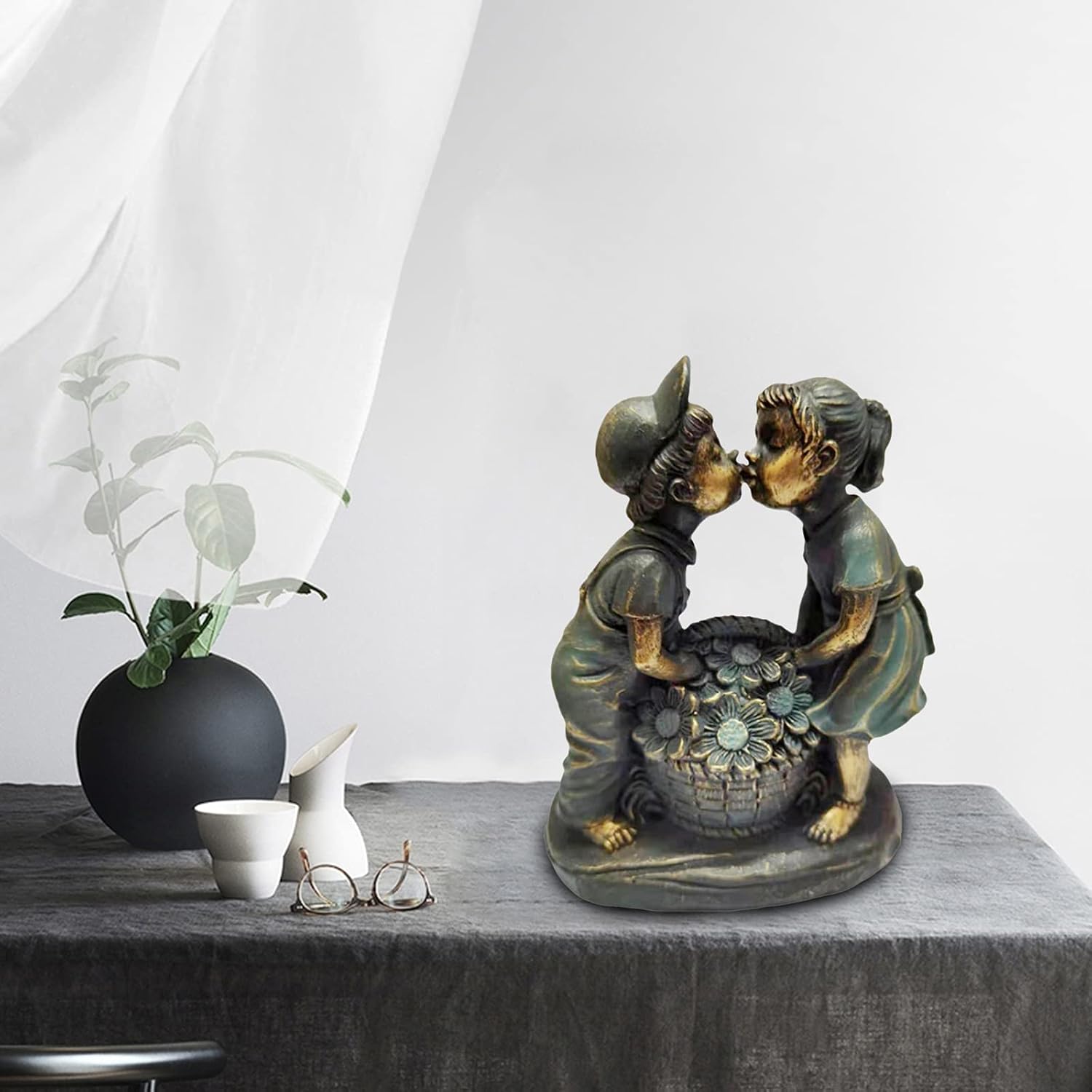 Garden Statue Resin Children Sculpture Craft Artwork for Home Balcony Latio Porch Studio Decoration (Kissing)