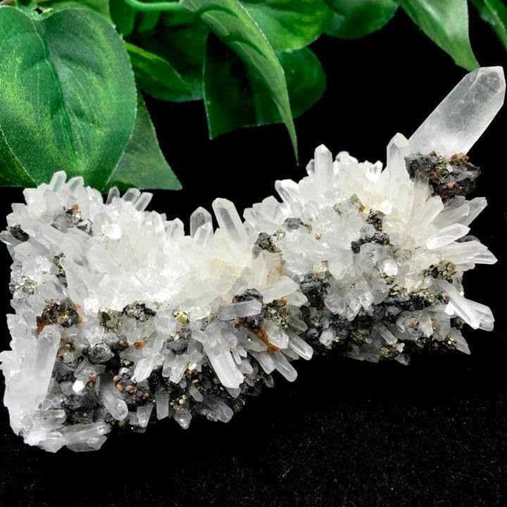 希少ペルー産パイライトクォーツクラスターy207 ペルー産パイライトクォーツクラスターy207 パイライト 黄鉄鉱