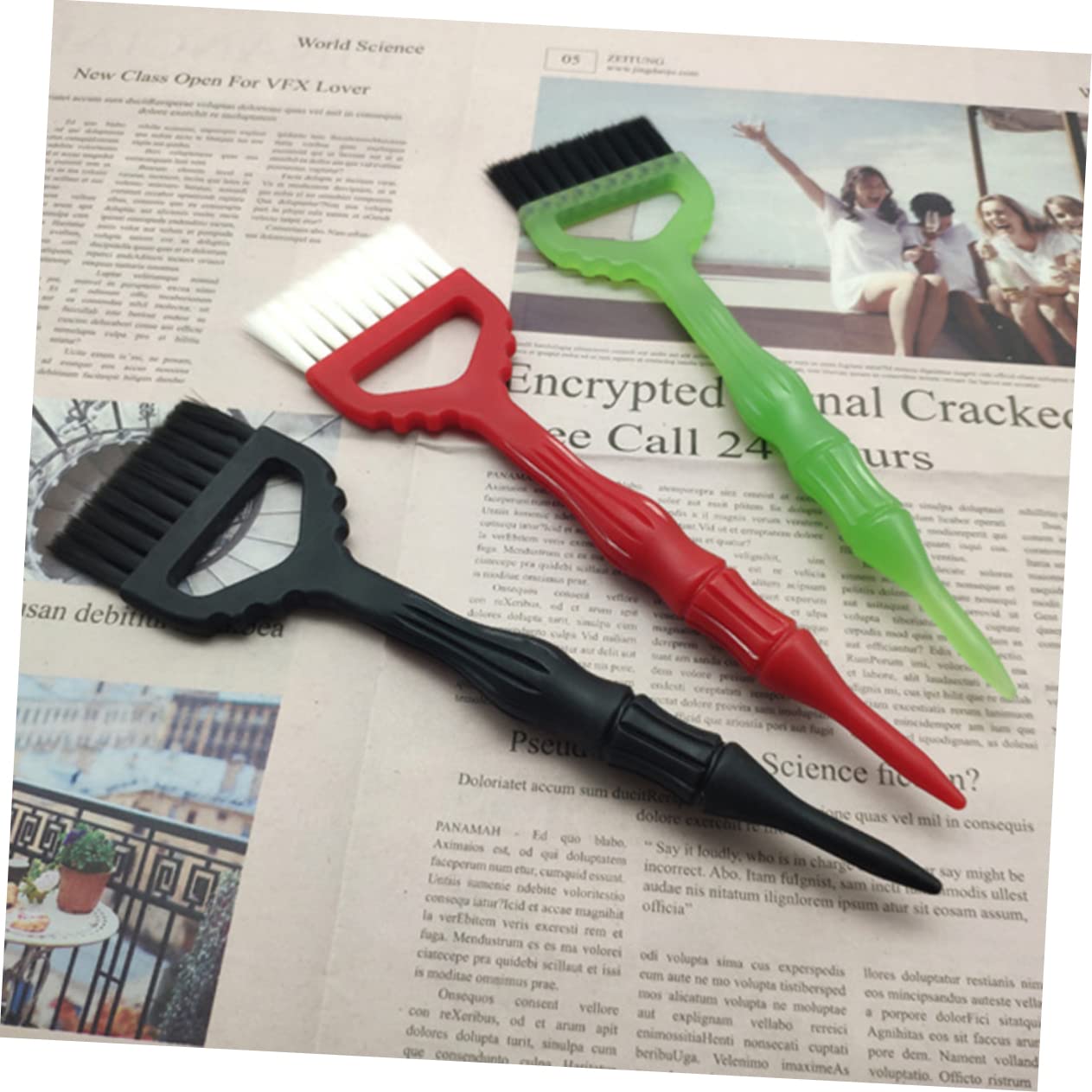 2PCS Large Nylon Hair Dye Brush with Pointed Tail Comb Practical Professional Hair Coloring Tool for Salon and Home Use Durable Easy to Clean and Quick Drying Black
