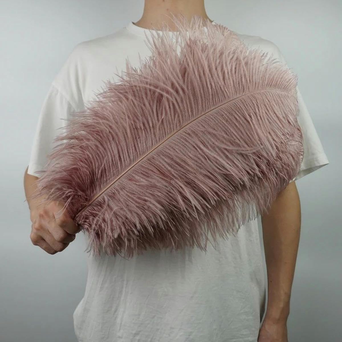 10 Stück farbige Straußenfedern zur Dekoration, weiße Straußenfedern, Tischdekoration, Karneval, Hochzeit, Party-Zubehör, Dekor, Dunkelgrün, 40–45 cm, 16–18 Zoll