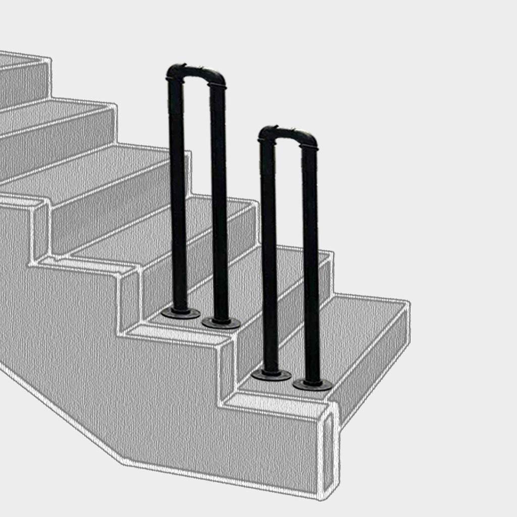 Tuyau industriel noir pour main courante robuste sur marches de jardin