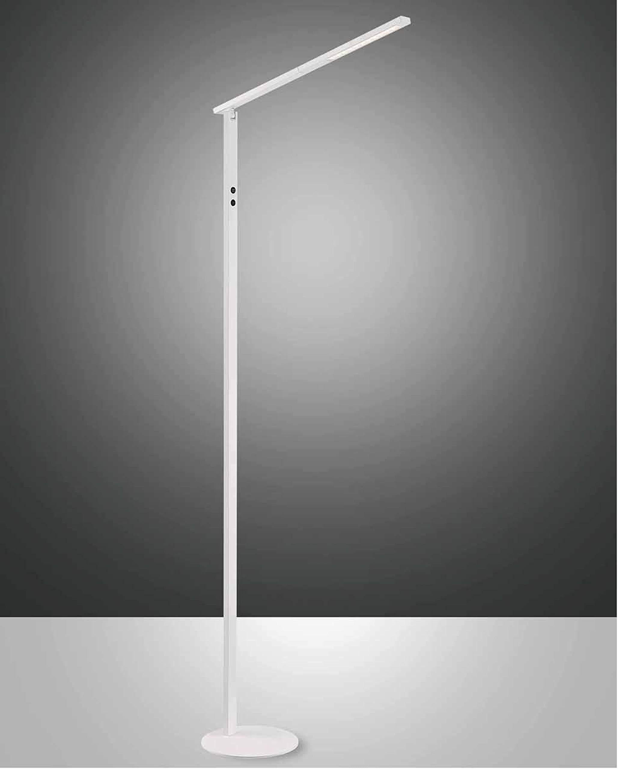 Ideal para lámpara de pie o de lectura LED 1 x 10 W.