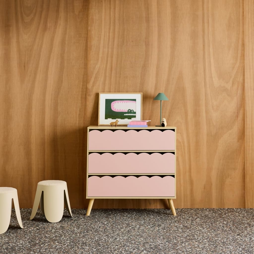 sweeek - Commode Enfant décor Bois Rose 3 tiroirs. Pieds Bois de pin - 80 x 30 x 79 cm - Azur
