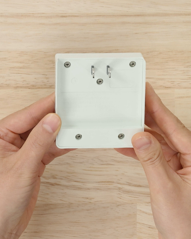 Amazon.co.jp: スクエアタップ 雷ガード 4個口_HS-AK4PBT-W 00-6904