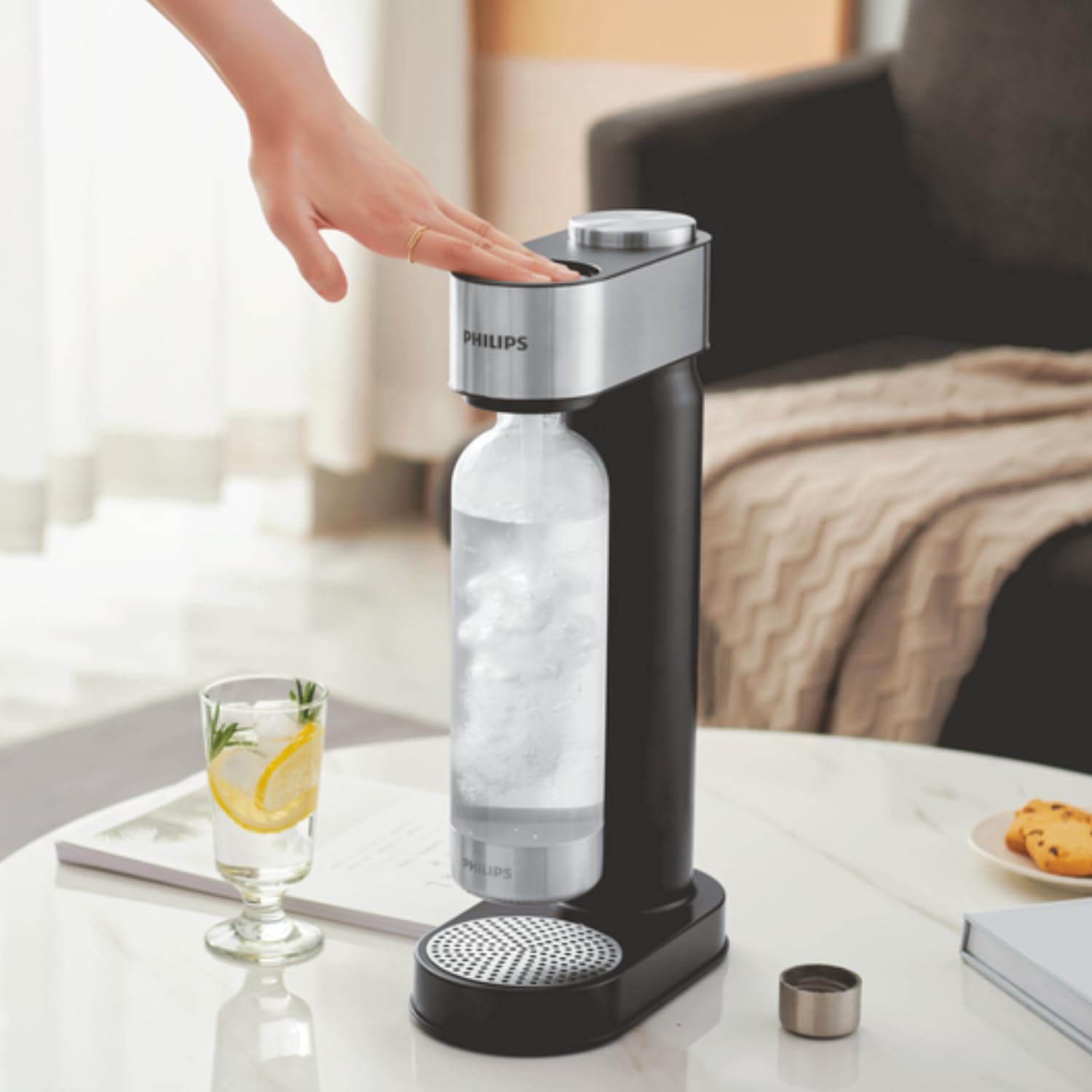 PHILIPS Carbonating Bottles ADD916/37, 1L Twin Pack Reusable PET Sparkling Water Bottles Compatible Sparkling Water Maker, 2 Pack for ADD4902BKOQ/37, ADD4902WHOQ/37 and ADD4901GROQ/37, ADD4901BKOQ/37 - Image 4