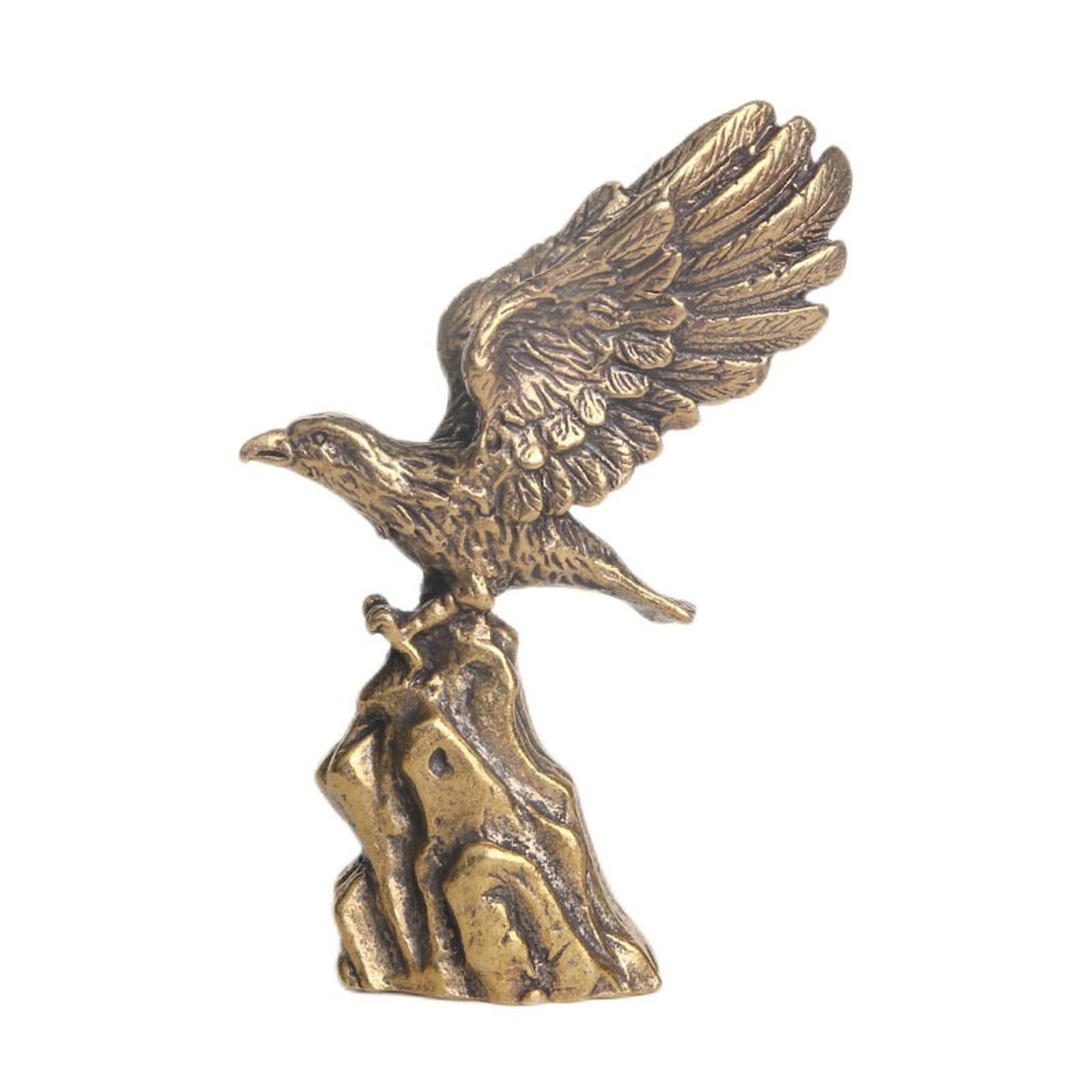 NGDFGR Na Copper Flying Eagle Sculpture Feng Shui Ornament,Vintage Brass Lucky Eagle Statue Miniatures Figurines Desk Study Living Room Decoration Craft