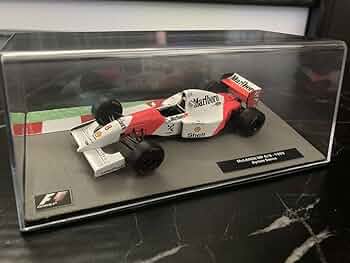 アイルトン・セナ 1/8 フィギュア (マルボロ仕様) デアゴスティーニ Amazon | マクラーレン MP48 マルボロ仕様 アイルトン セナ 1993