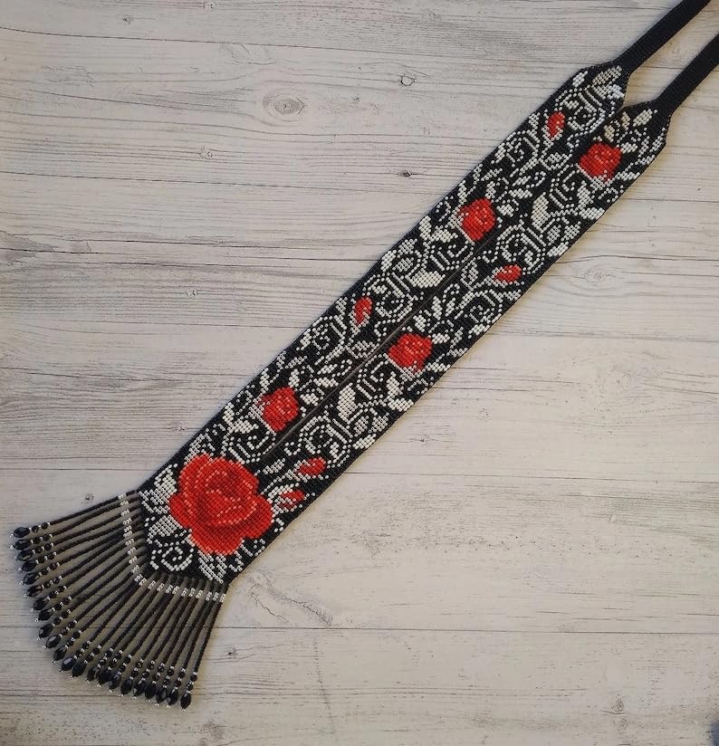 Collier ukrainien Gerdan fait main en perles de rocaille traditionnelles LKBEADS - 2