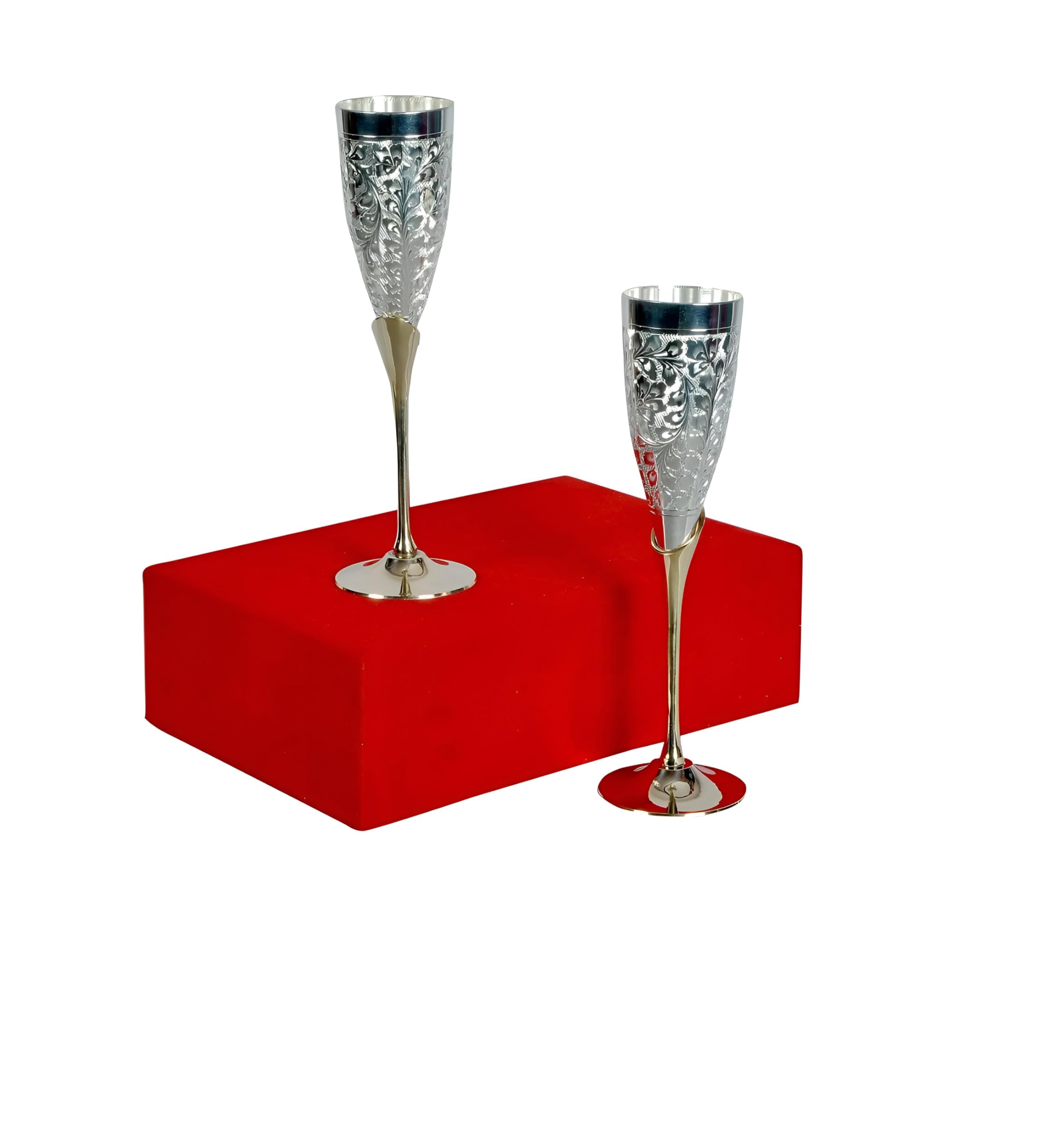 INDACORIFY Juego de copas de vino plateadas con aspecto real, copas grabadas para beber, despedida de soltero, accesorios de bar, copas antiguas, ideas, regalo de boda (Set Of 2 Wine Glass)