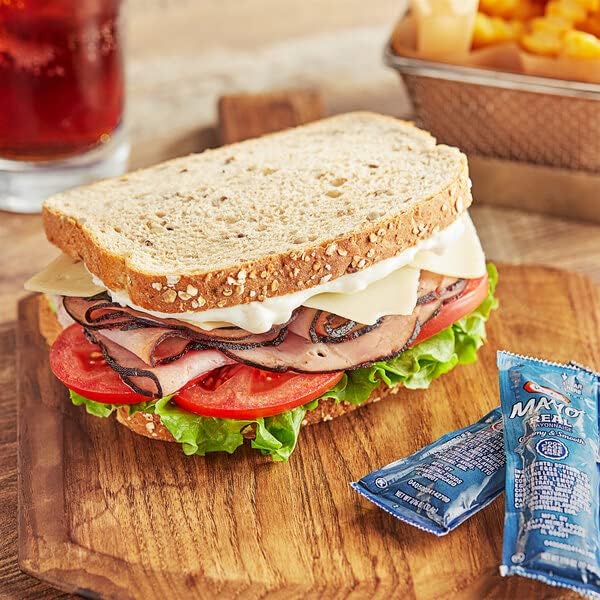 200 pack Real Mayo Condiment Packs - Single Serve Packets of Mayo w/Strong magnetic clip – Perfect for Boxed Lunches, BBQ, Picnics, and Parties 200 pack