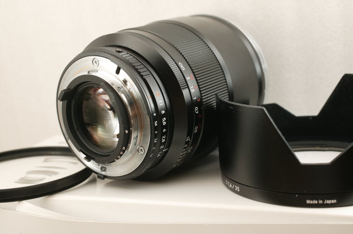 Zeiss Distagon T* 35mm F1.4 ZF2 Lens ( Nikon Uyumlu) : Amazon.com