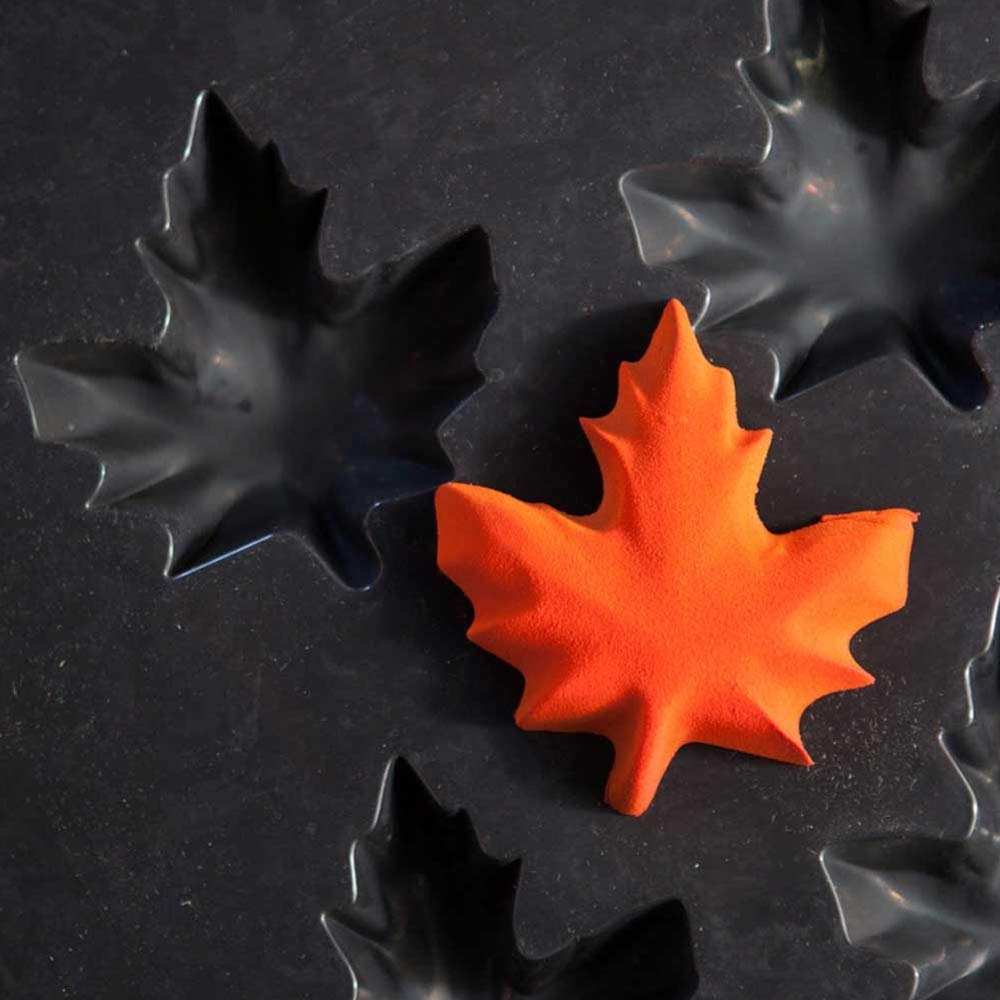 Sasa DemarleFX 1010 Flexipan Inspiration Silicone Mold with 15 Maple Leaf Cavities