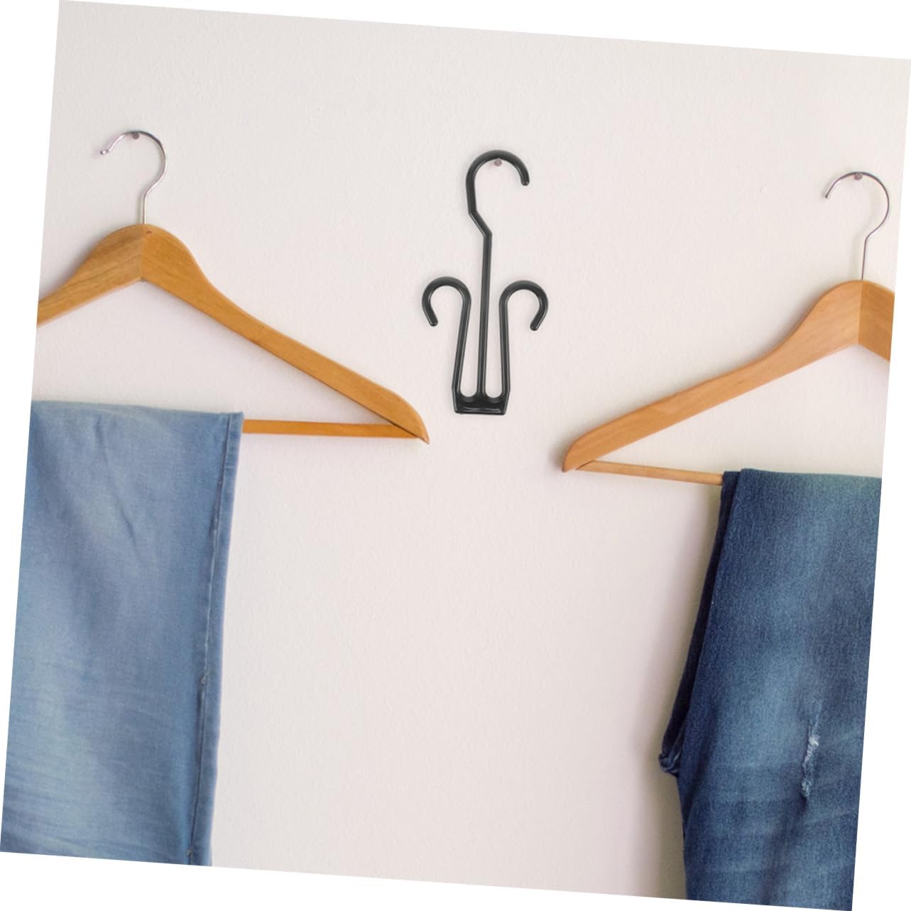 LABRIMP 25pcs Black Plastic Shoe Hanger Hooks for Drying and Storage