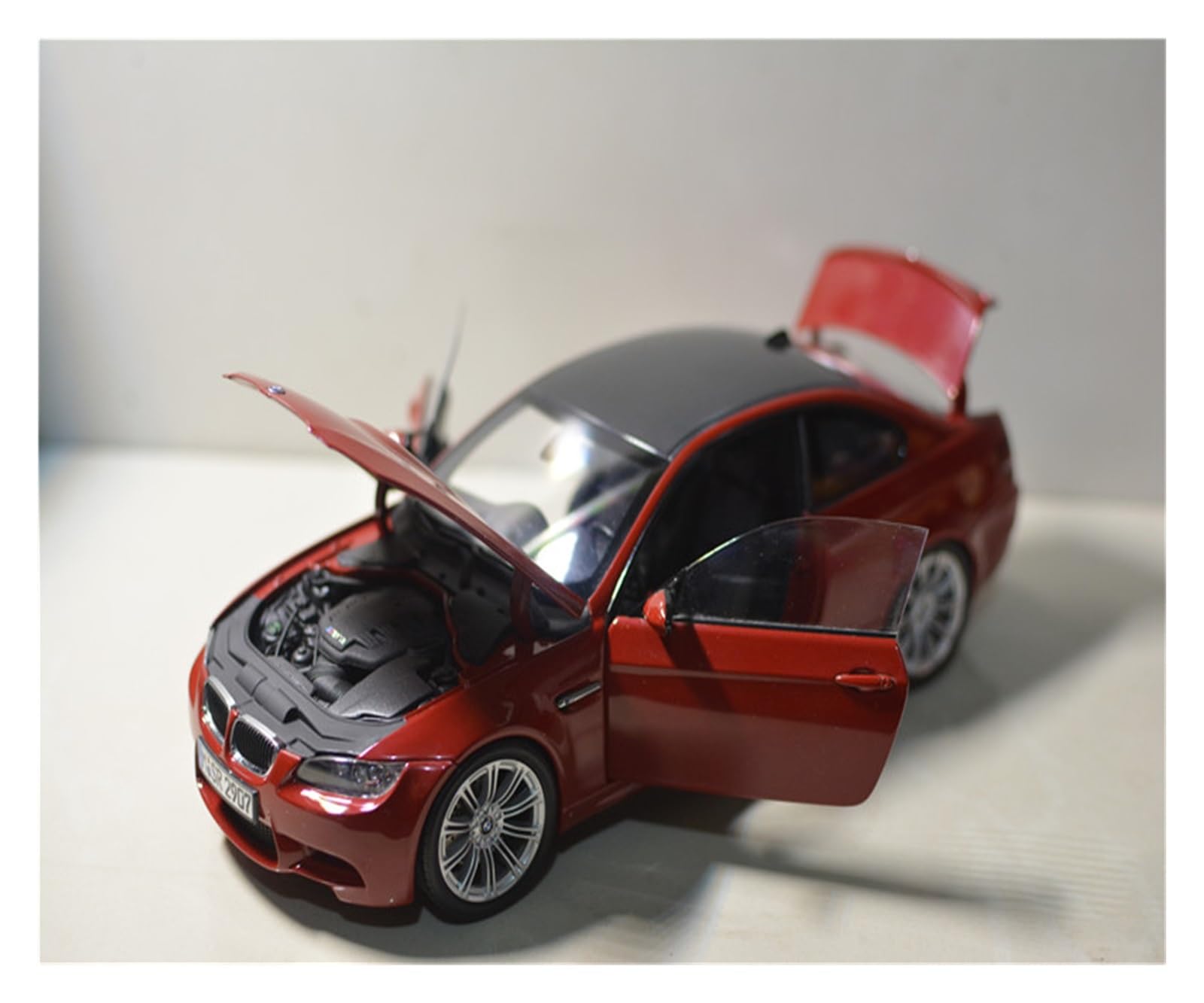 Metallo Scala Replica 1 18 Per BMW M3 Coupé E92 Rossa Modello Da Collezione In Scala Grande Pressofuso Espositore Per Auto Hobby Veicoli Giochi Set