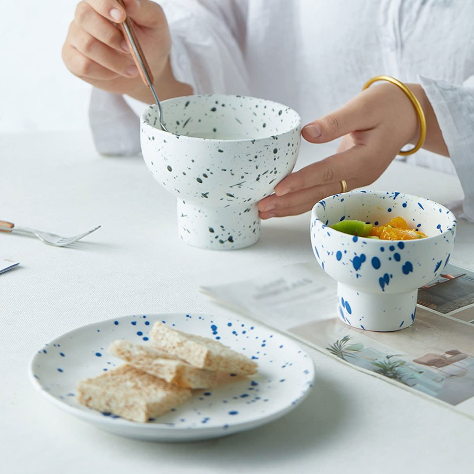 Schalen Schwarze Keramik-EIS-Joghurt-Schüssel Kreative High-Foot-Frühstücks-Haferflocken-Dessert-Salat-Obstschale